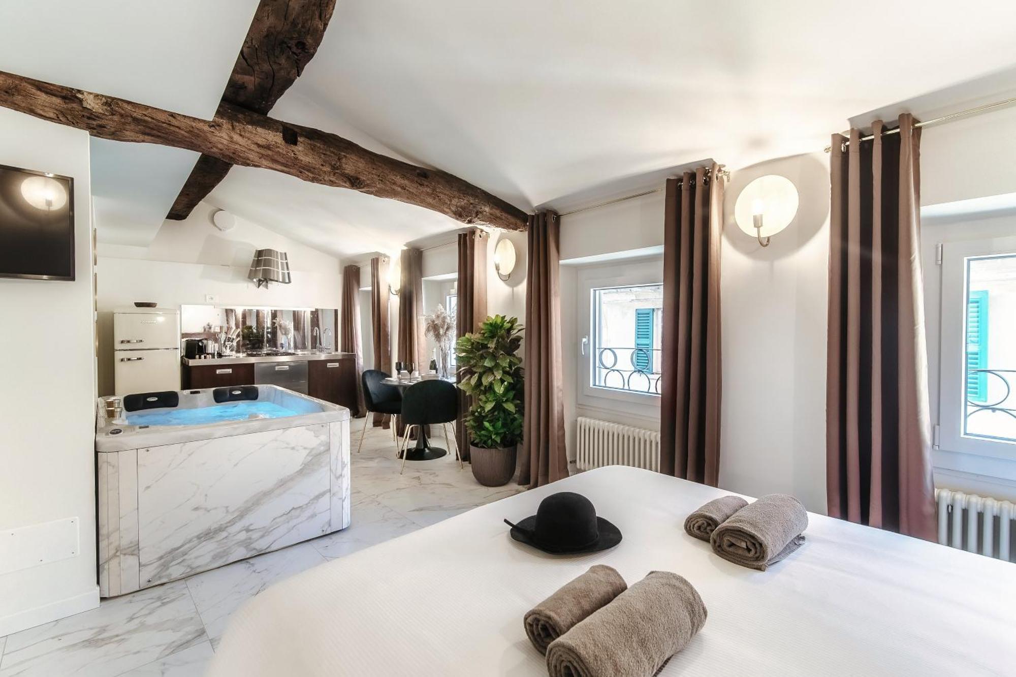 Sahara & Amazzonia Luxury Rooms- The House Of Travelers Como Exterior photo