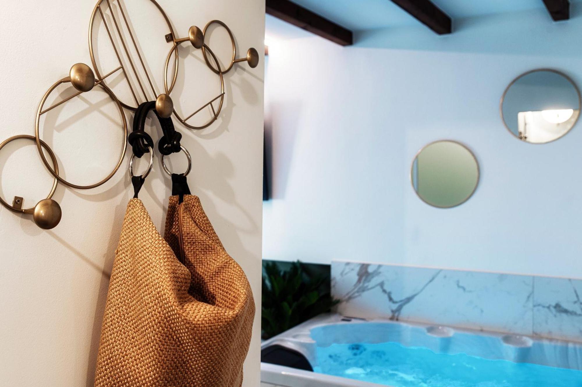 Sahara & Amazzonia Luxury Rooms- The House Of Travelers Como Exterior photo